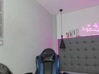 scarletcherry18