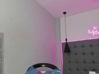 scarletcherry18