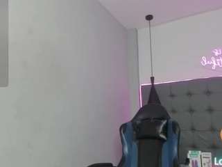 scarletcherry18