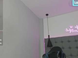 scarletcherry18