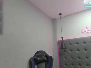 scarletcherry18