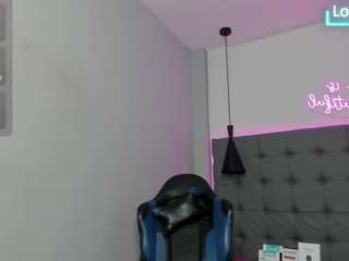 scarletcherry18