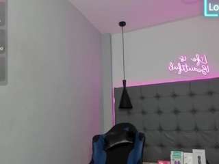 scarletcherry18