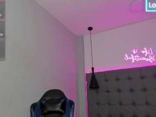 scarletcherry18