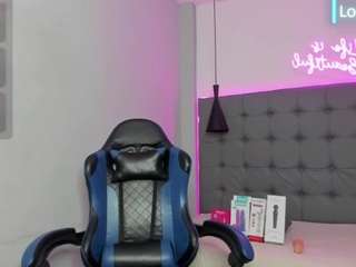 scarletcherry18