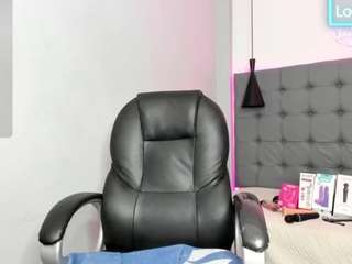 scarletcherry18