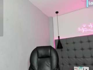 scarletcherry18