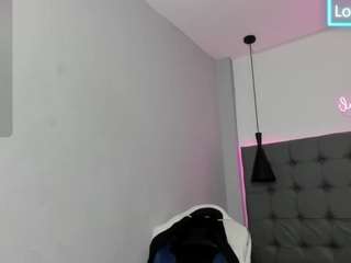 scarletcherry18