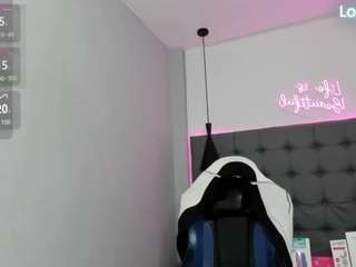 scarletcherry18