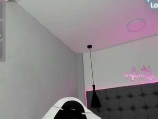 scarletcherry18