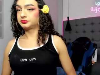 scarletcherry18