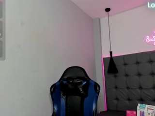 scarletcherry18