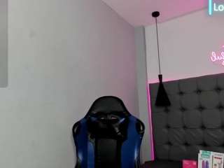 scarletcherry18