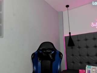 scarletcherry18