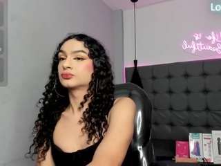 scarletcherry18