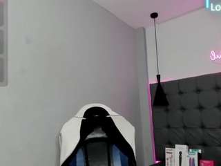 scarletcherry18