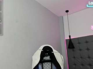 scarletcherry18