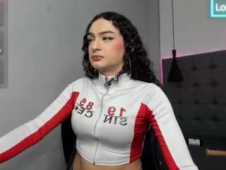 scarletcherry18
