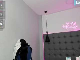 scarletcherry18