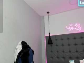 scarletcherry18