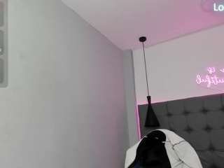 scarletcherry18