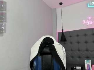 scarletcherry18