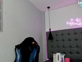 scarletcherry18