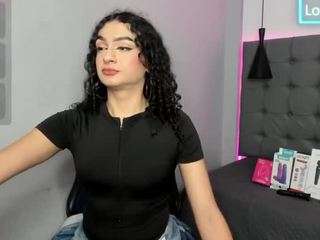 scarletcherry18