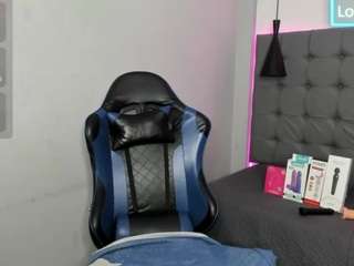 scarletcherry18