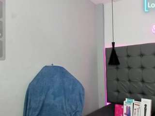 scarletcherry18