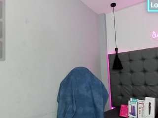 scarletcherry18