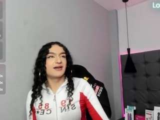 scarletcherry18