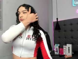 scarletcherry18