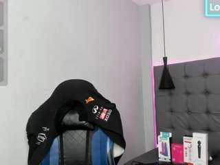scarletcherry18