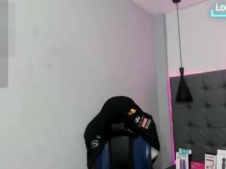 scarletcherry18