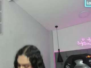 scarletcherry18