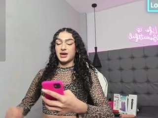 scarletcherry18
