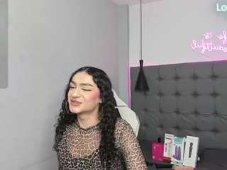 scarletcherry18