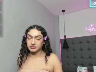scarletcherry18