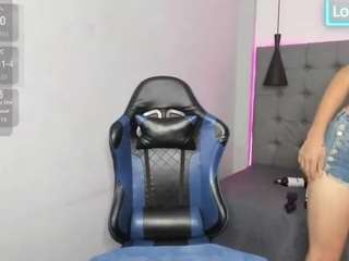 scarletcherry18