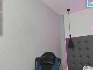 scarletcherry18