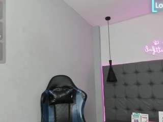 scarletcherry18
