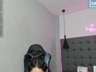 scarletcherry18