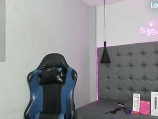 scarletcherry18