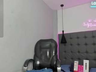 scarletcherry18