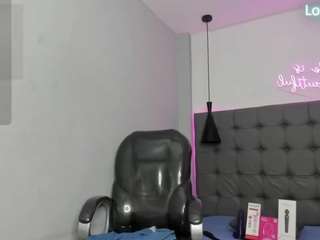 scarletcherry18
