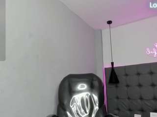 scarletcherry18