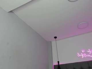 scarletcherry18
