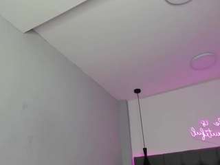 scarletcherry18