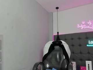 scarletcherry18